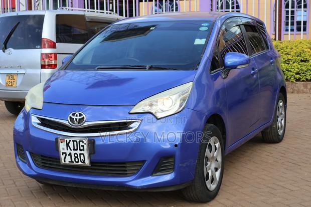 Toyota Ractis 2014 Blue