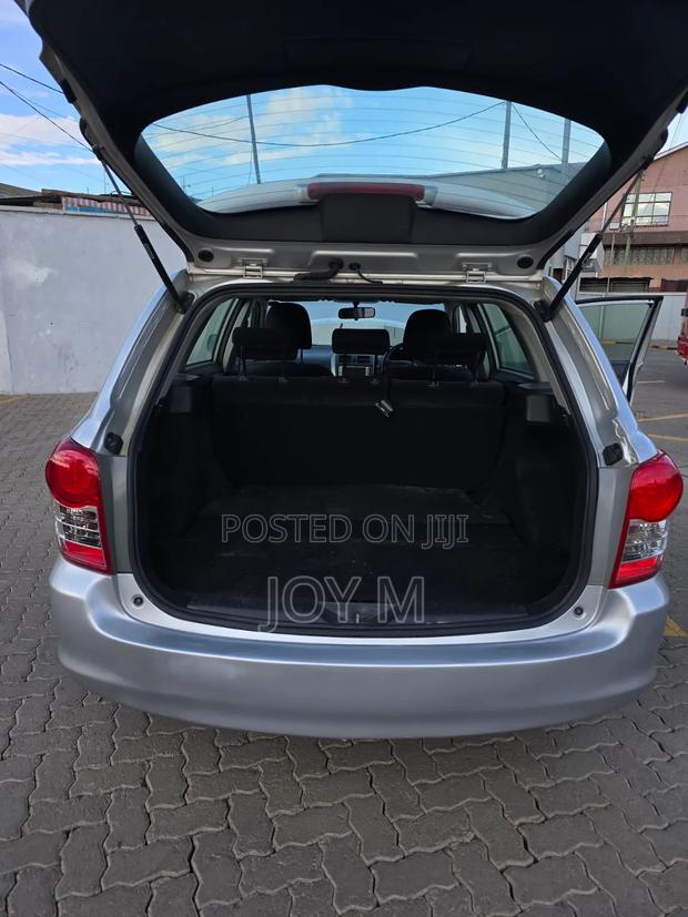 Toyota Corolla Fielder 2012 Silver
