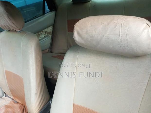 Toyota Corolla 1996 White