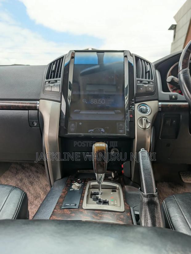 Toyota Land Cruiser 4.5 V8 DLX 2015 Black