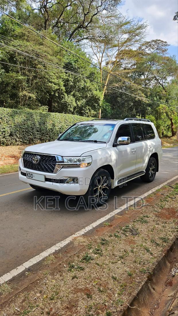 Toyota Land Cruiser 4.5 V8 VXR 2015 White