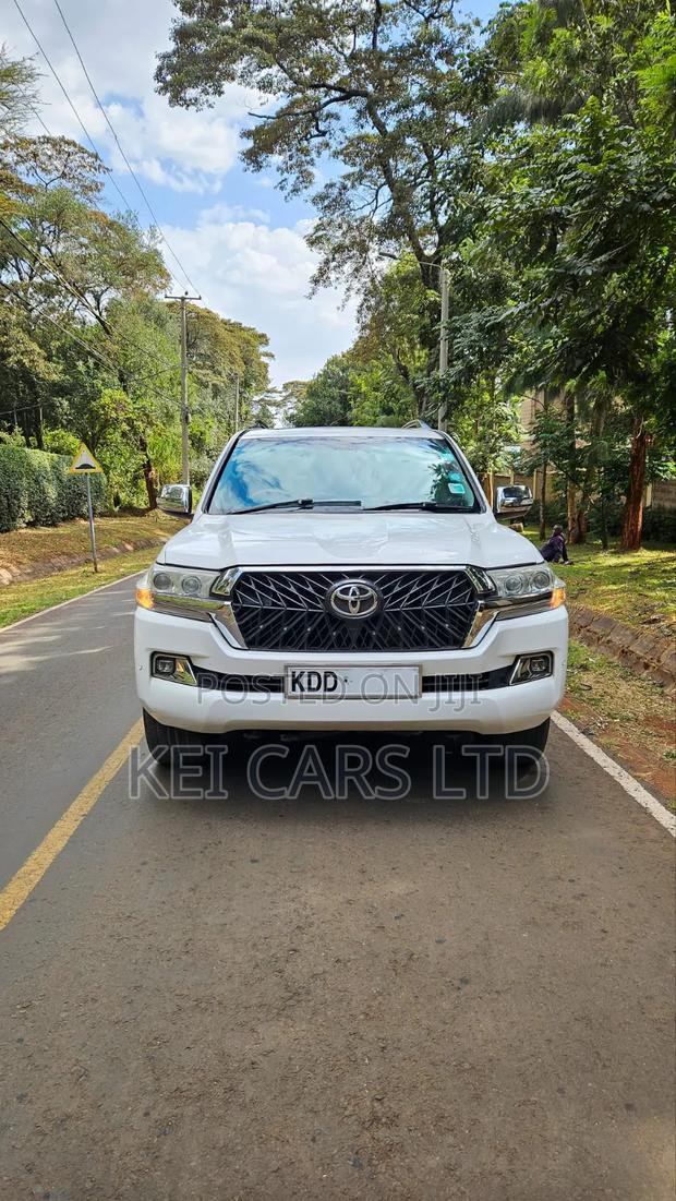 Toyota Land Cruiser 4.5 V8 VXR 2015 White