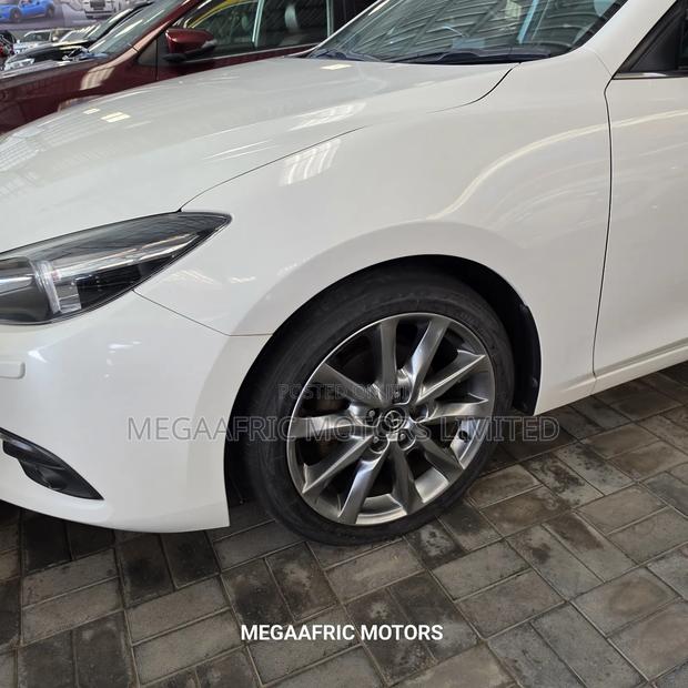 Mazda Axela 2017 White