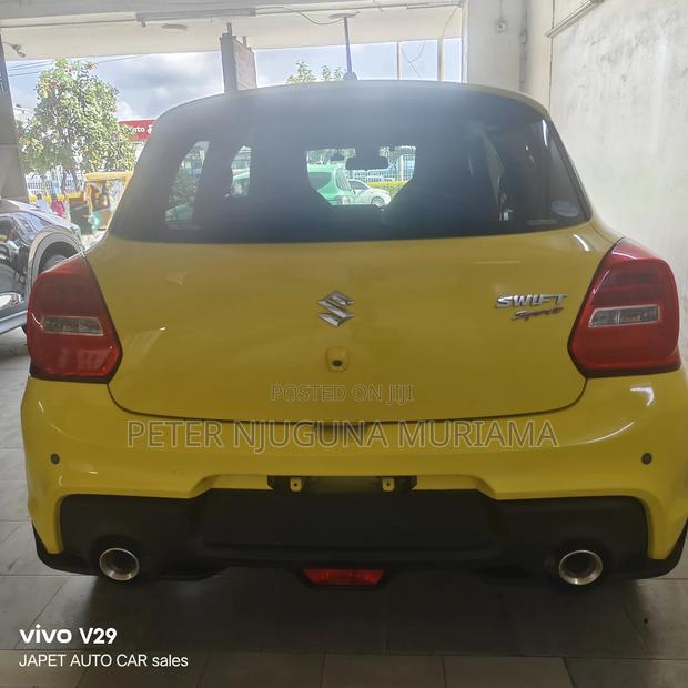 Suzuki Swift 2019 Yellow