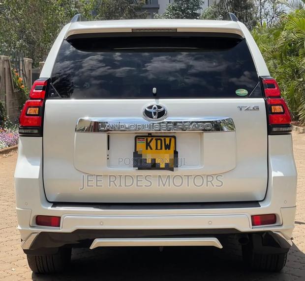 Toyota Land Cruiser Prado 2018 Pearl