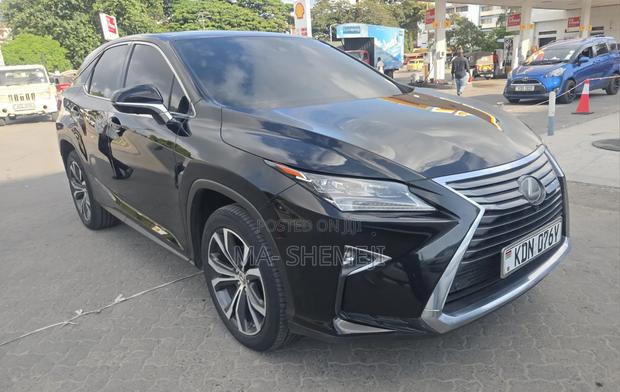 Lexus NX 200t FWD 2016 Black