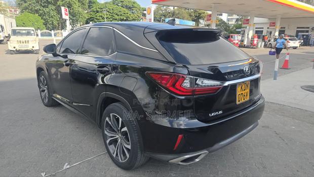Lexus NX 200t FWD 2016 Black