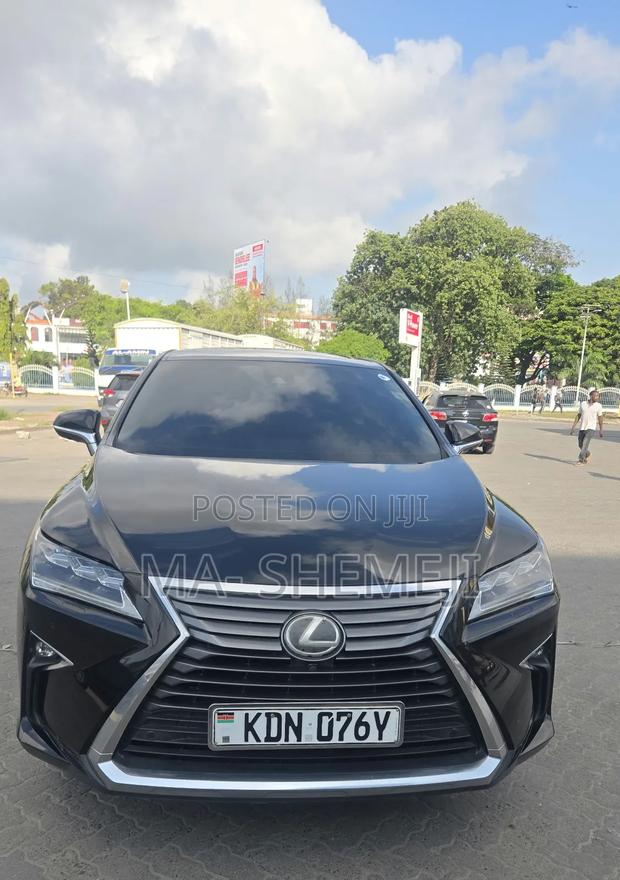 Lexus NX 200t FWD 2016 Black