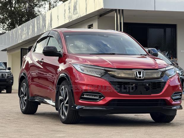 Honda Vezel 1.5 Hybrid 2WD 2019 Red