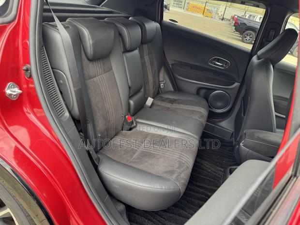 Honda Vezel 1.5 Hybrid 2WD 2019 Red