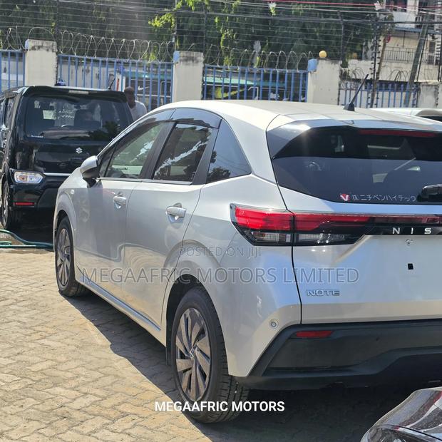 Nissan Note 1.2 Hybrid 2020 Silver