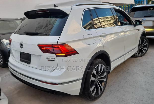 Volkswagen Tiguan 2.0T SEL Premium R-Line AWD 4MOTION 2020