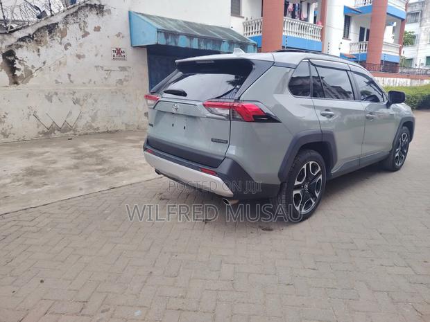 Toyota RAV4 Adventure 2021