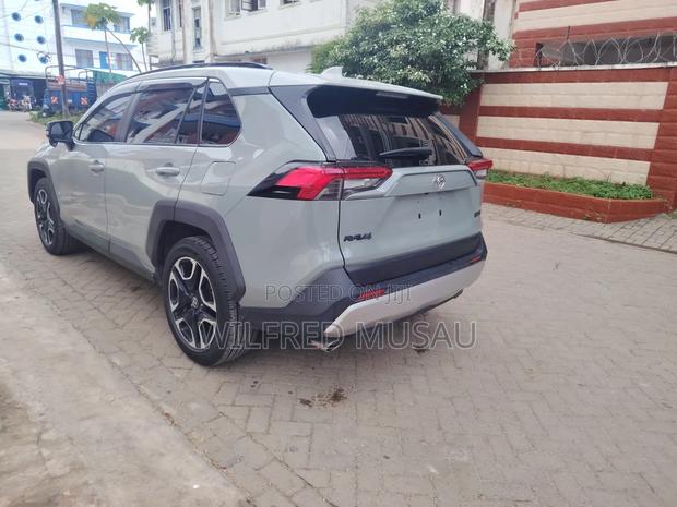 Toyota RAV4 Adventure 2021