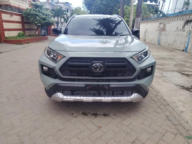 Toyota RAV4 Adventure 2021
