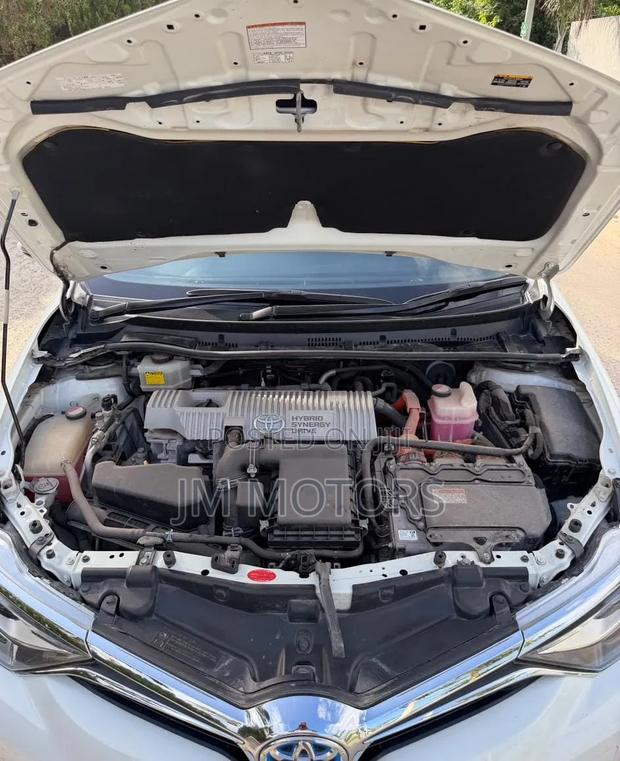 Toyota Auris 2016 Pearl