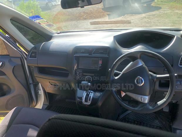 Nissan Serena 2012 White