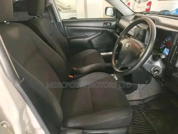 Toyota Probox 1.5 Hybrid GL 2020 White