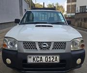 Nissan Hardbody 2013 Off white for sale