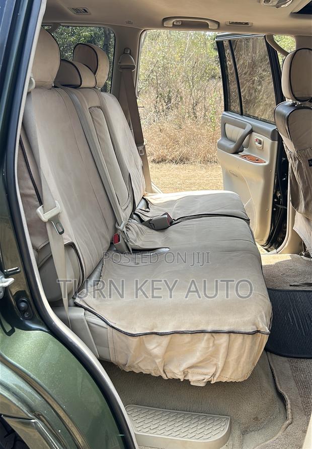 Toyota Land Cruiser 2006 Green