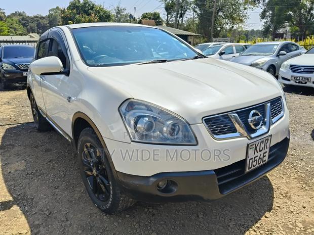 Nissan Dualis 2011 White