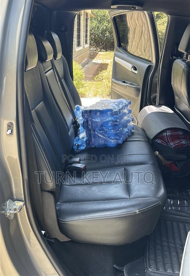 Isuzu D-MAX 2024 Gray
