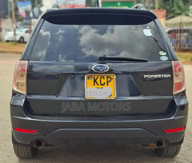Subaru Forester 2011 Black