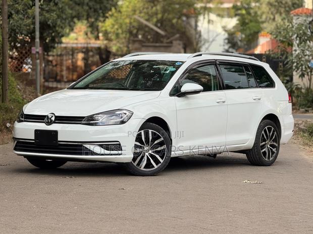 Volkswagen Golf 2019 White