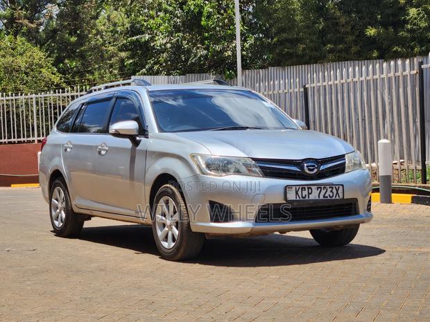 Toyota Corolla Fielder 1.5 Petrol FWD 2012 Silver