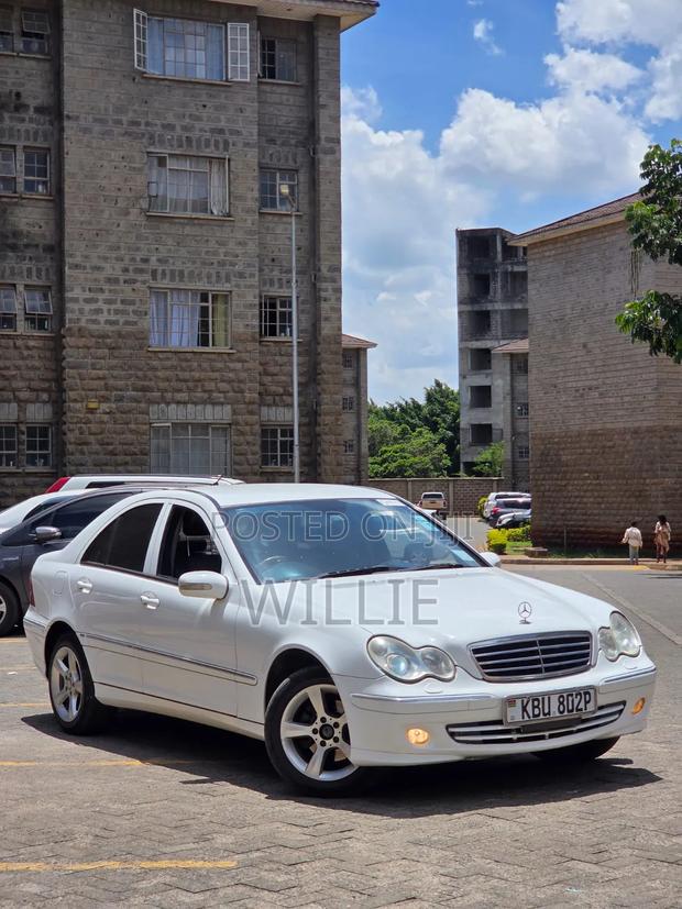 Mercedes-Benz E200 2006 White