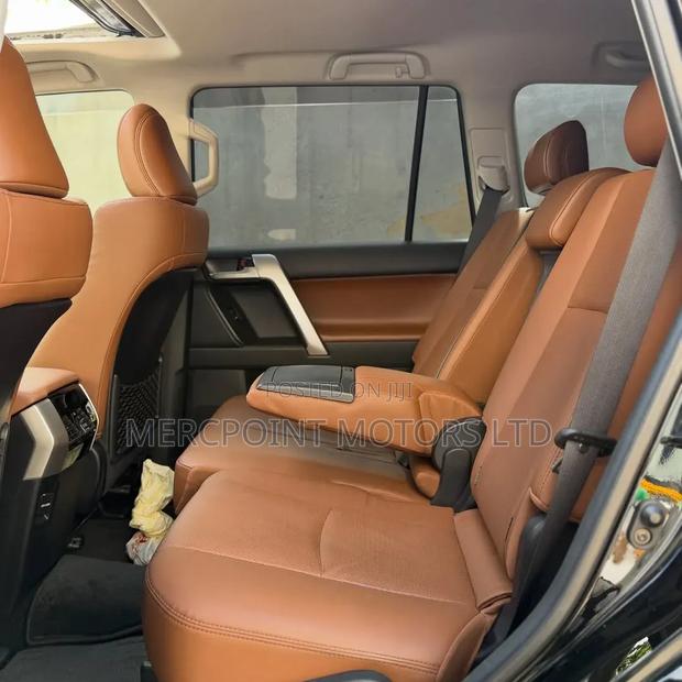 Toyota Land Cruiser Prado 2.7 2021 Black
