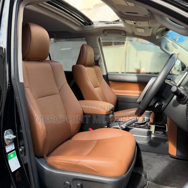 Toyota Land Cruiser Prado 2.7 2021 Black
