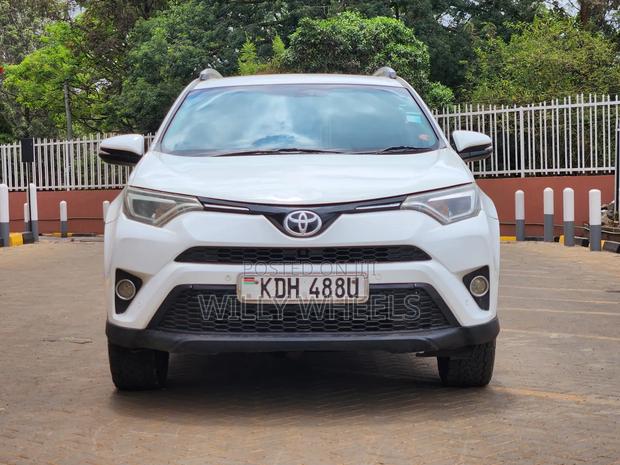 Toyota RAV4 2015 White