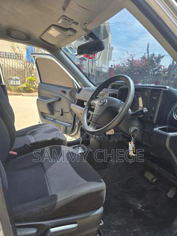 Toyota Probox 2018 Silver