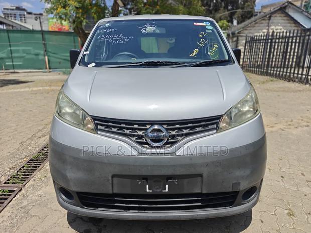 Nissan NV200 S 2019 White