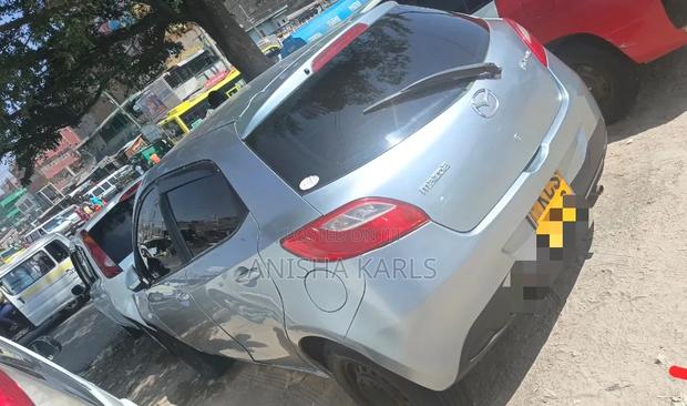 Mazda Demio 2012 Silver