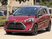 Toyota Sienta 1.5 Hybrid FWD 2019 Red for sale