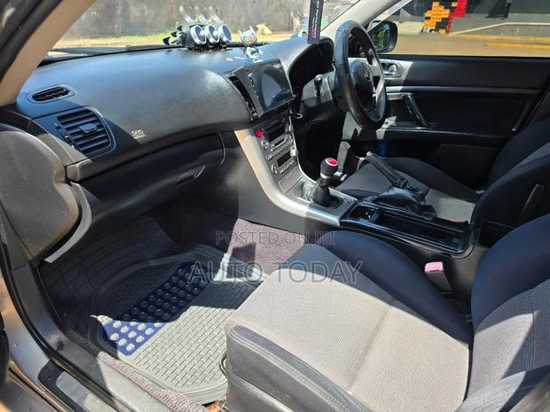 Subaru Legacy 2006 Silver