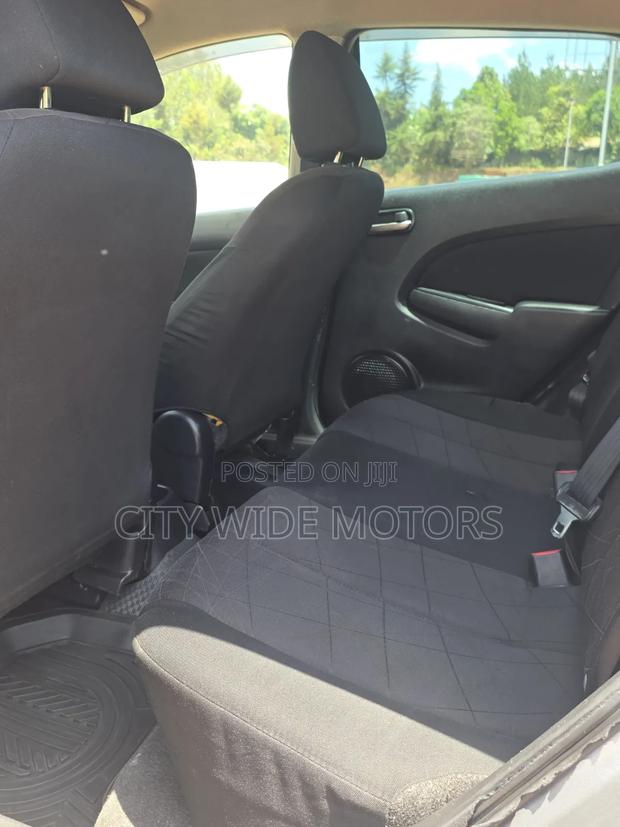 Mazda Demio 2011 Silver