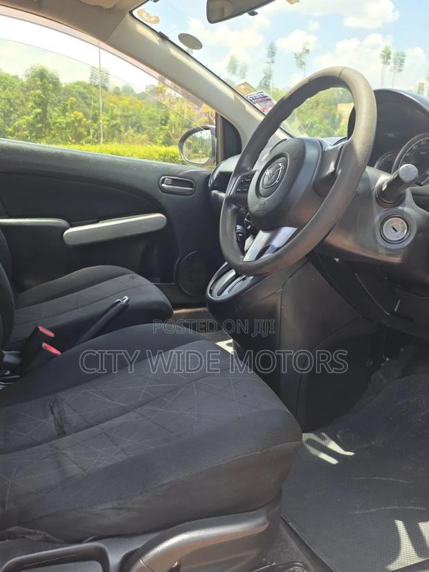 Mazda Demio 2011 Silver