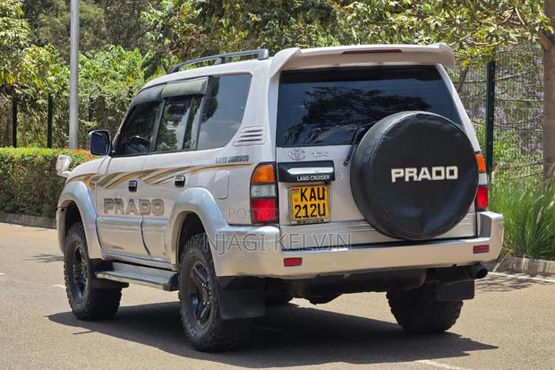 Toyota Land Cruiser Prado 1998 Gray