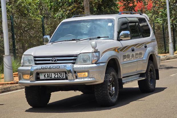 Toyota Land Cruiser Prado 1998 Gray