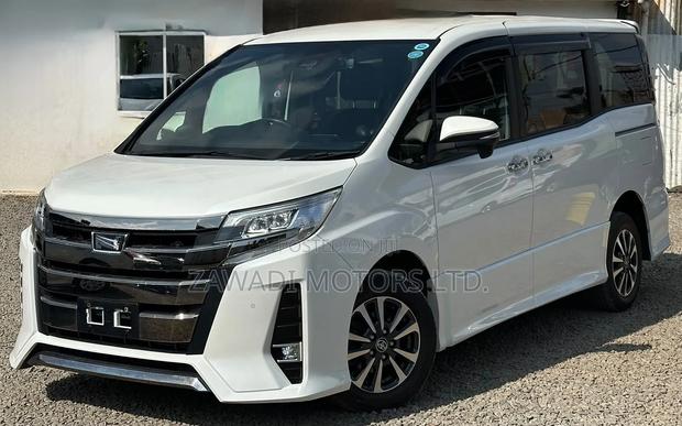 Toyota Noah 2.0 FWD (8 Seater) 2020 White
