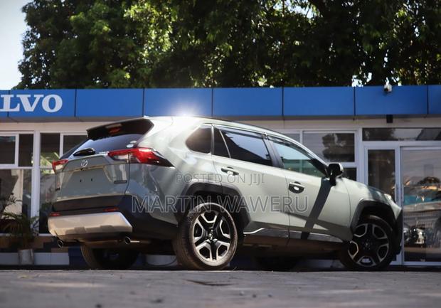 Toyota RAV4 Adventure 2019 Gray