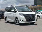 Toyota Esquire 1.8 FWD Hybrid (7 seater) 2019 White for sale