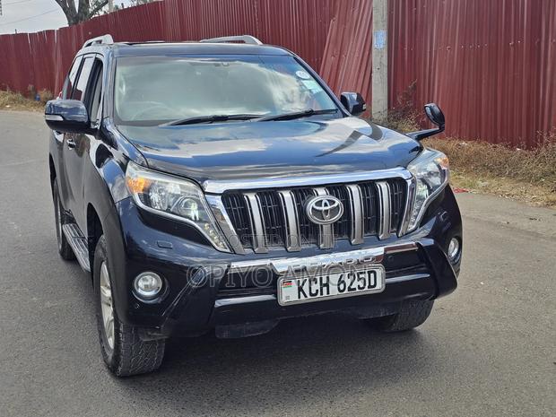 Toyota Land Cruiser Prado 2016 Black