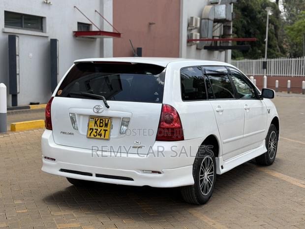 Toyota Corolla Fielder 2006 White