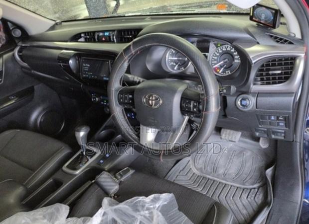 Toyota Hilux Revo Double Cab Deisel 2.4 AWD 2021 Blue