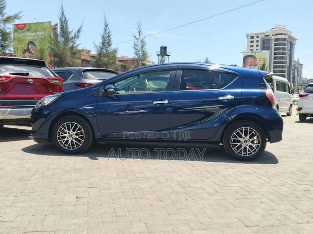 Toyota Aqua 2019 Blue