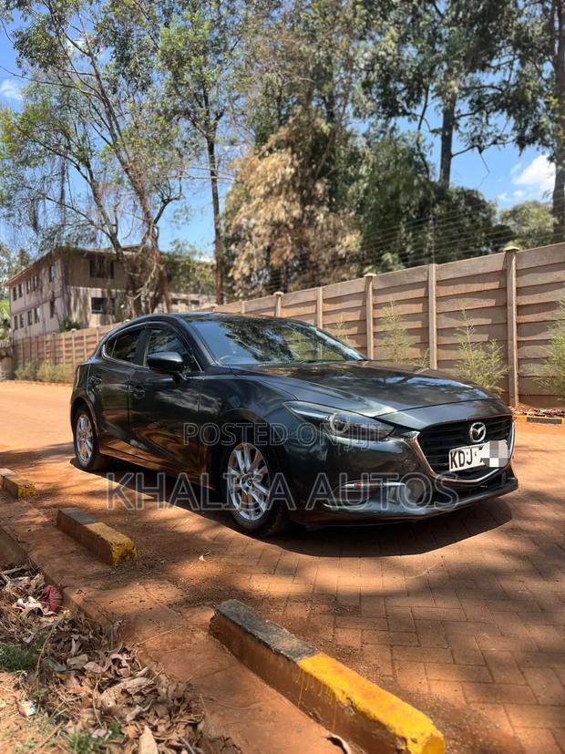 Mazda Axela 2017 Gray